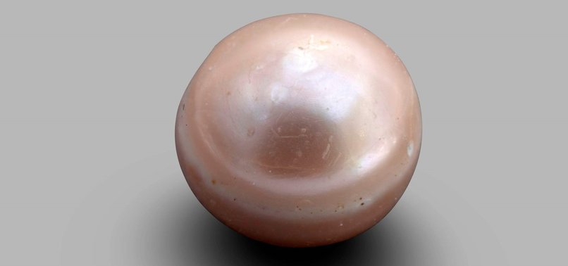 ARCHAEOLOGISTS DISCOVER WORLDS OLDEST PEARL IN ABU DHABI