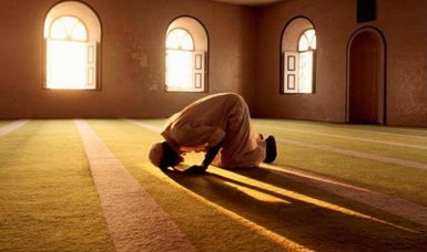 Place and Importance of prayer (salat) in Islam | Prayer accustoms worshipper to gratitude