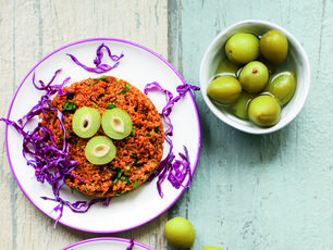 Çağla Badem Turşulu Kısır