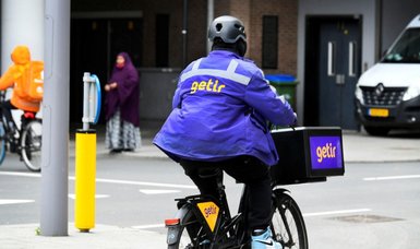 Food delivery firm Getir cuts some 2,500 jobs