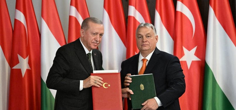TÜRKIYE, HUNGARY SIGN SLEW OF PACTS DURING VISIT BY TURKISH PRESIDENT ERDOĞAN
