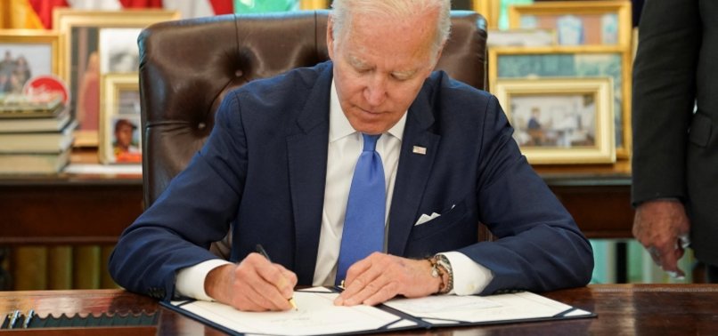 BIDEN SIGNS LEND-LEASE POWERS, EXPEDITING MILITARY AID TO UKRAINE