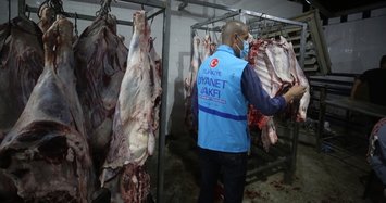 Turkey's Diyanet Foundation hands out meat to needy Gazans on Eid al-Adha