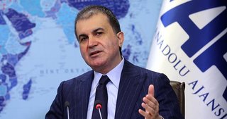 AB Bakanı Ömer Çelik: ’’Türkiye ile aralarına Berlin duvarı örüyorlar’’ dedi.