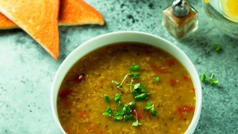 Semizotlu Sarı Mercimek Çorbası