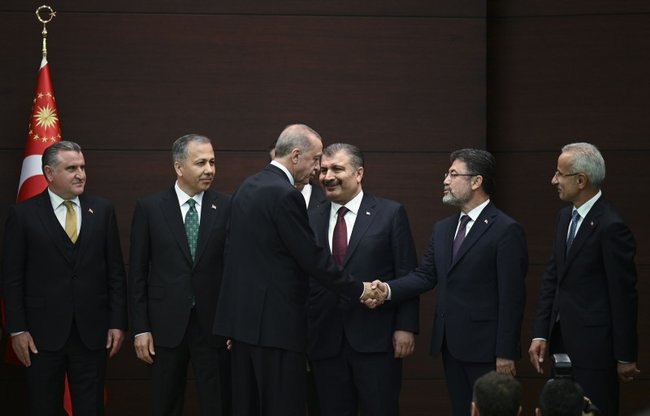 yeni-kabinenin-ekonomi-kurmaylari-belli-oldu-1685864908766.jpg