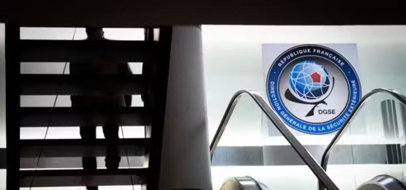 FRANCE KICKS OUT MALI DIPLOMATS