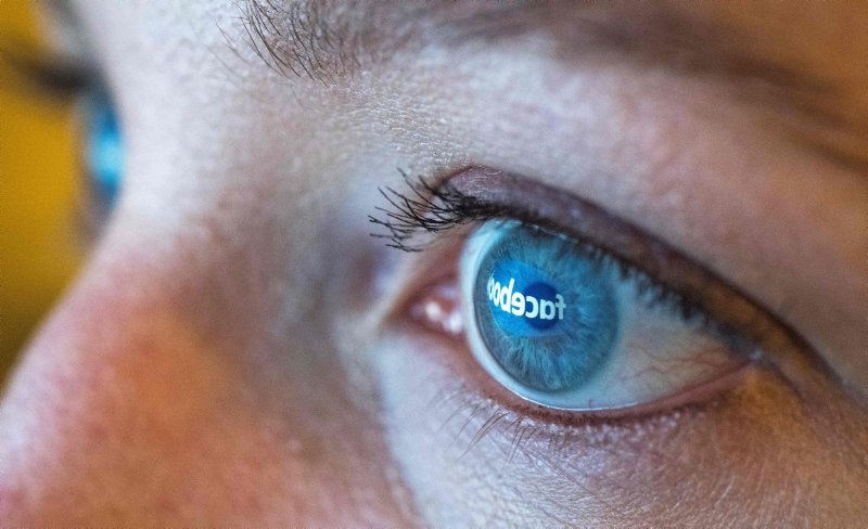 FACEBOOK’UN SAHTE HESAP MESAİSİ