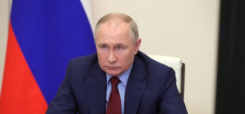PUTIN SAYS RUSSIAN FORCES ACTING BRAVELY AND EFFICIENTLY IN UKRAINE