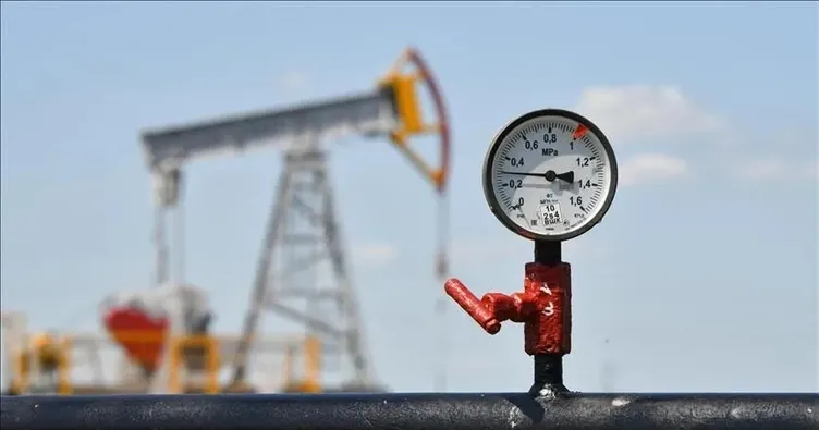 Brent petrol 83,57 dolar