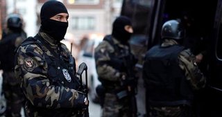 İstanbul’da eş zamanlı terör operasyonu düzenlendi