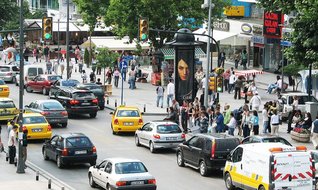 Perakendecilerin gözü caddelerde