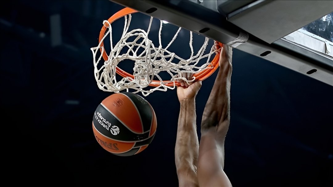 EUROLEAGUE’DE TÜRK DERBİSİ YAKLAŞIYOR