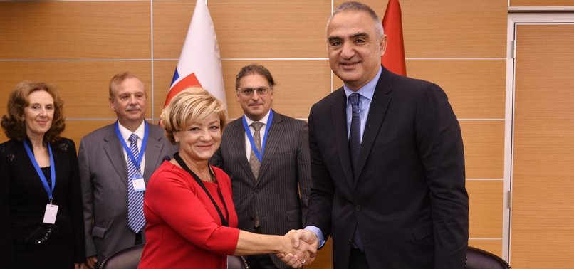 TURKEY, SLOVAKIA PLEDGE CULTURAL COOPERATION