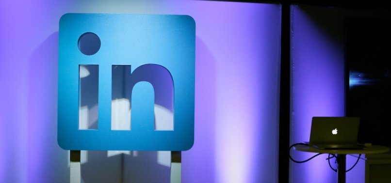 CHINESE USERS FEELINGS MIXED ABOUT LINKEDIN PULLING OUT
