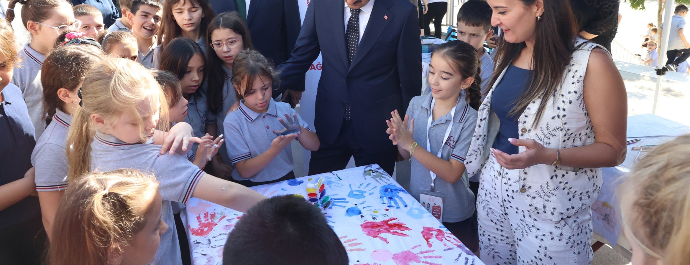 Edirne’de ilkokul öğrencileri, arkadaşlarına kalp masajını ve Heimlich manevrasını öğretti