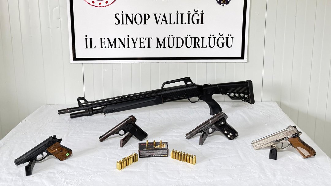 SİLAH KAÇAKÇILARINA OPERASYON