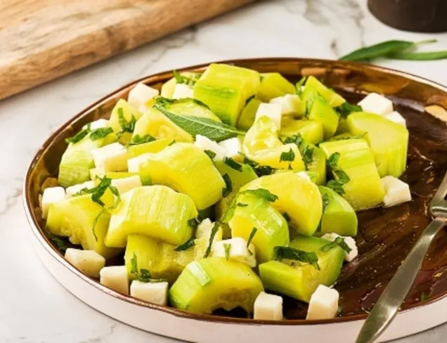 Ilık Kabak Salatası