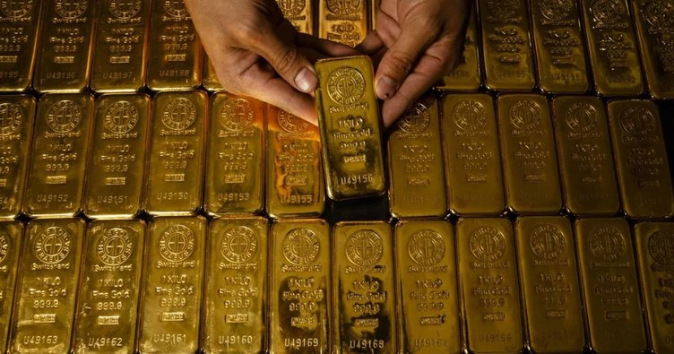 Ons altın keskin düşüşten toparlanmaya çalışıyor