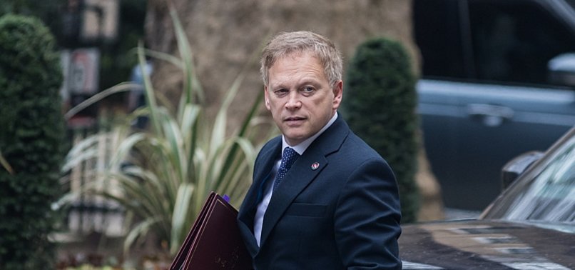 RUSSIA ALLEGEDLY JAMS SIGNALS ON UK AIRCRAFT CARRYING DEFENSE MINISTER GRANT SHAPPS: REPORT
