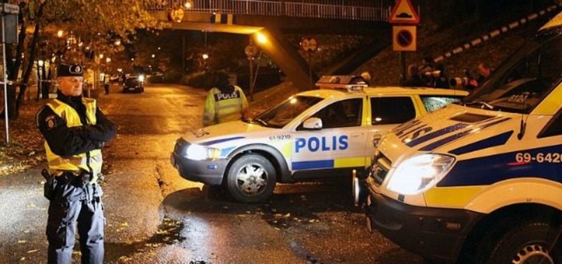 EXPLOSIVE CHARGE DISARMED IN CENTRAL STOCKHOLM, POLICE SAY