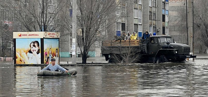 THOUSANDS OF PEOPLE AT RISK AS FLOODS HIT RUSSIAS SOUTH
