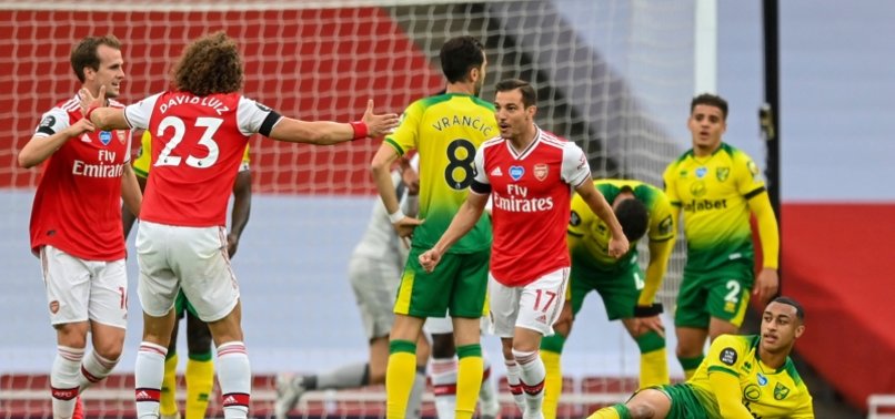 ARSENAL HAMMER NORWICH CITY 4-0 IN LONDON