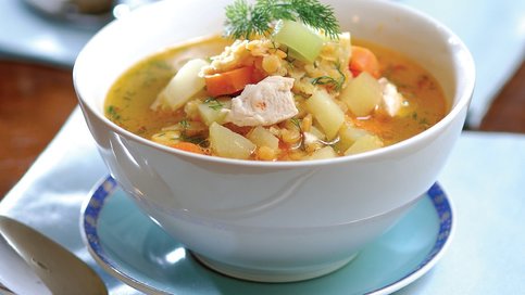 Sebzeli ve Tavuklu Mercimek Çorbası