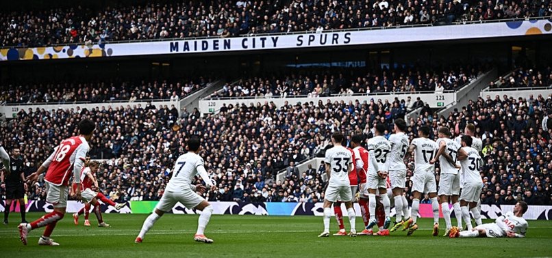 1ST-HALF GOALS LEAD ARSENAL TO 3-2 WIN OVER TOTTENHAM HOTSPUR IN LONDON DERBY