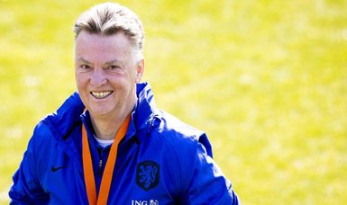 Netherlands coach Louis van Gaal diagnosed with cancer - media