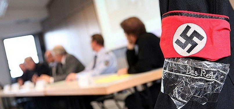 5 GERMAN POLICE OFFICERS SUSPENDED FOR SENDING THREATENING LETTERS TO TURKISH LAWYER IN NSU CASE