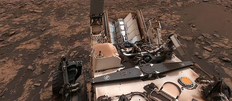 NASA, Curiosity’nin öz çekim fotoğrafını yayımladı