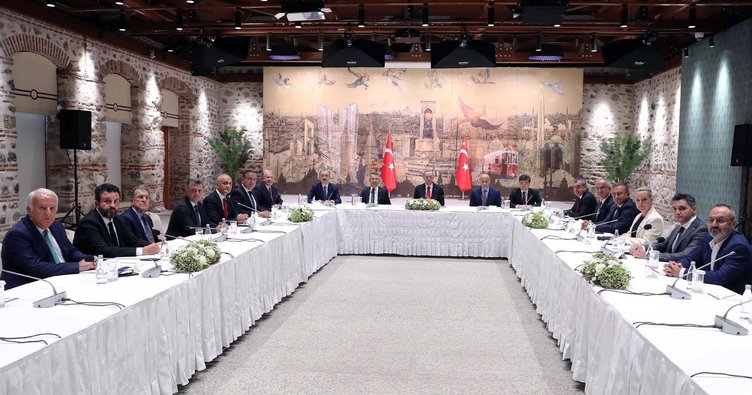 Cumhurbaşkanı Erdoğan TİM Başkanı ve üyelerini kabul etti