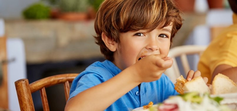 How to help children develop healthy eating habits despite disruptions ...