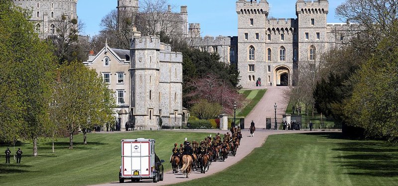 Masked thieves steal vehicles from windsor castle during royal family's sleep