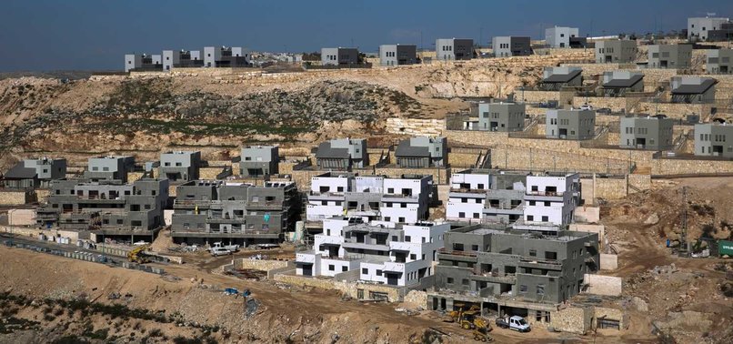 ISRAEL ALLOWS RETURN TO THREE EVACUATED WEST BANK SETTLEMENTS