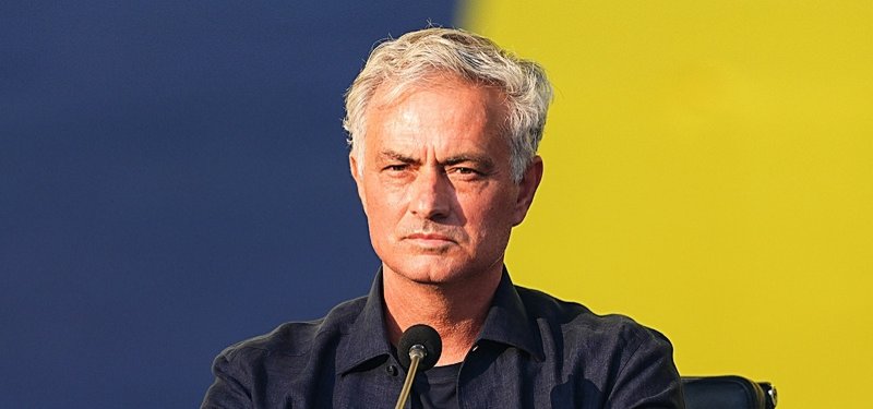 Jose Mourinho unveiled as Fenerbahçe's new head coach