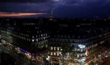 French capital Paris plunged into darkness due to power outage