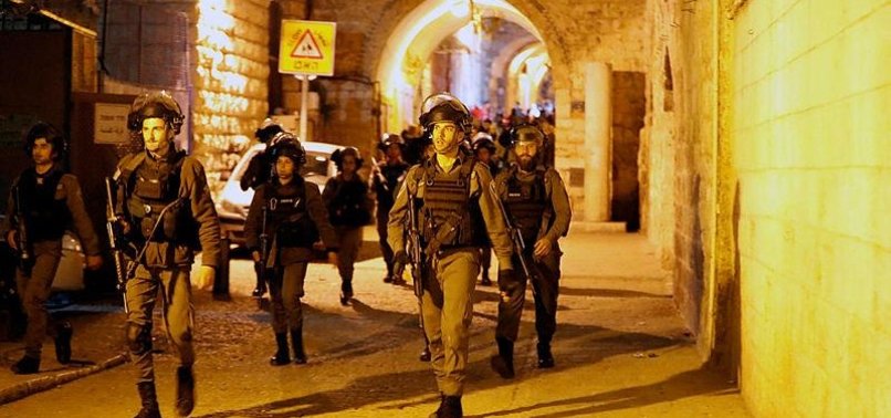ISRAELI SETTLERS, POLICE STORM J’LEM’S AL-AQSA MOSQUE