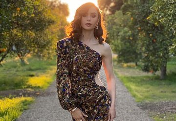 Lily Collinsden Prens Charles itirafı