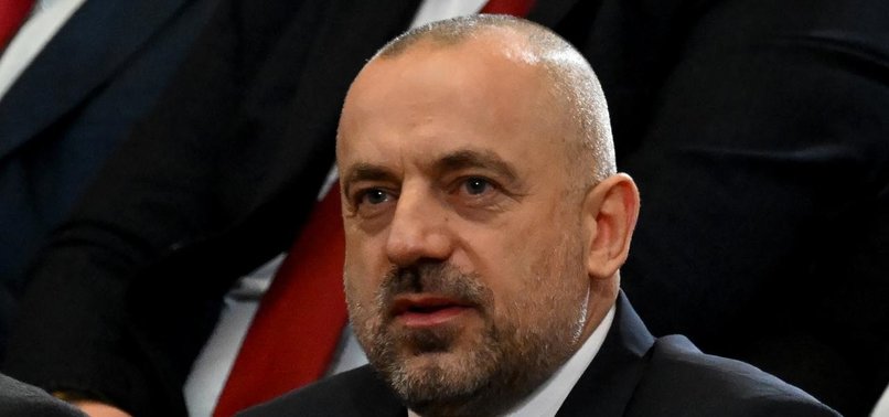 KOSOVO SEIZES ASSETS OF FUGITIVE KOSOVO SERB POLITICIAN