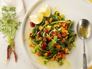 Semizotu Salatası