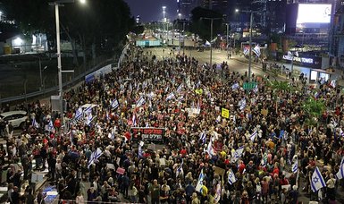 Thousands of Israelis rally in Tel Aviv demanding return of captives