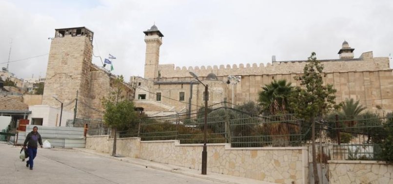 ISRAEL CLOSES IBRAHIM MOSQUE IN HEBRON, PREVENTING MUSLIMS FROM ACCESSING AND WORSHIPING