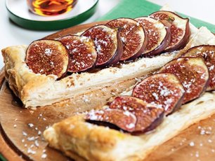 İncirli Pratik Çörek Tarifi