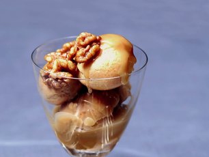 Tahin Soslu Profiterol