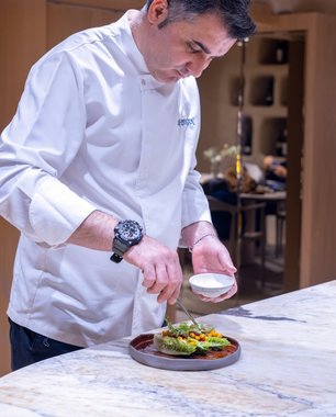 Yerelden Evrensele; İlker Erdoğan