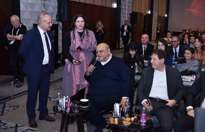 Erkekgiyimde1NumaralıMarkaahrefindexkigiliclasstkktLnktargetblankKiğılıaoldu