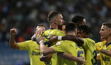 Fenerbahçe win at Kasımpaşa, equal best season start record