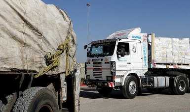 Israeli protesters block aid trucks into war-torn Gaza